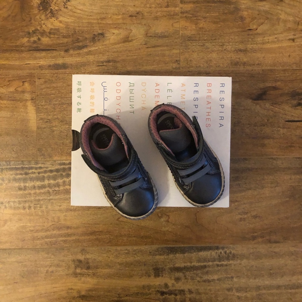 Geox Baby Toddler Girl Mirroless Shoes, Dark Grey, US 5.5, EU 21 - Picture 12 of 14